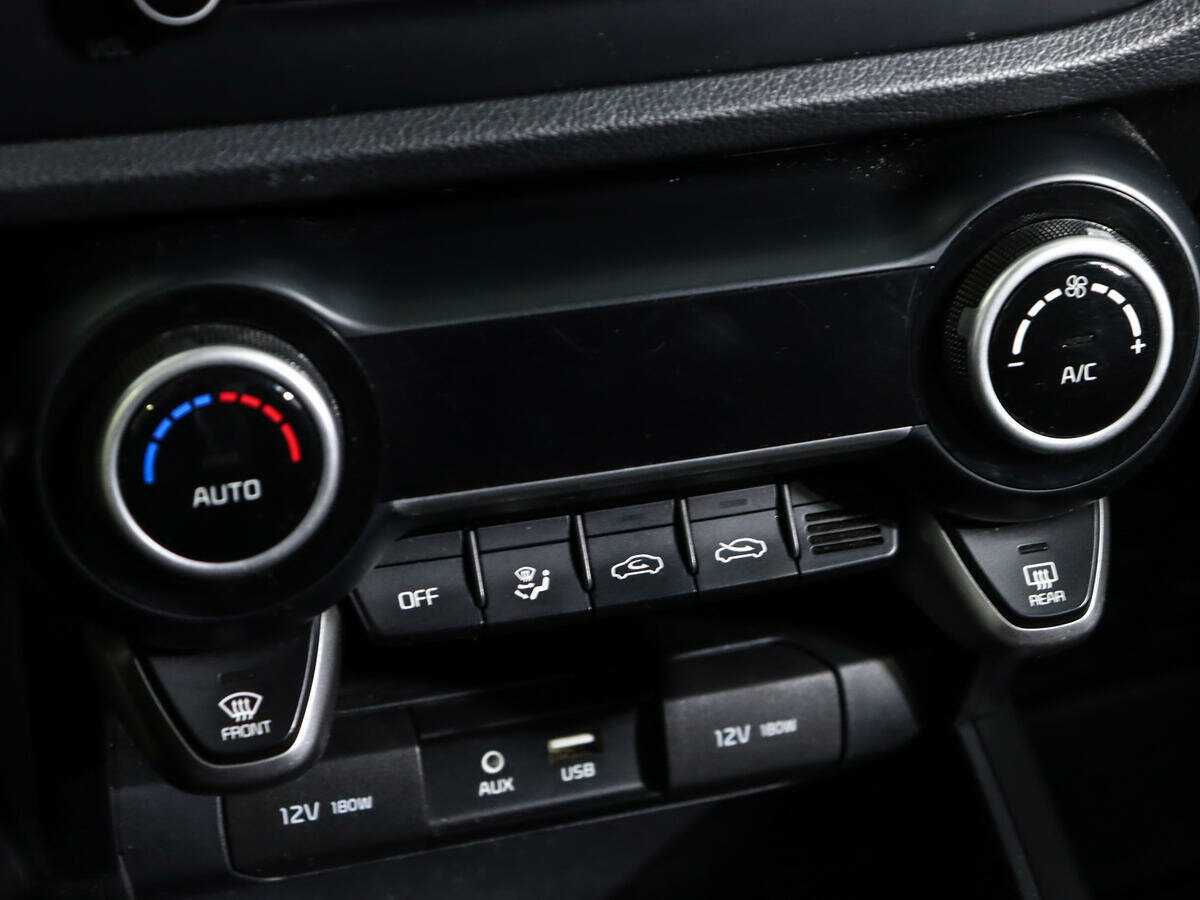 Kia Rio X-Line, 2019 - Фото №16