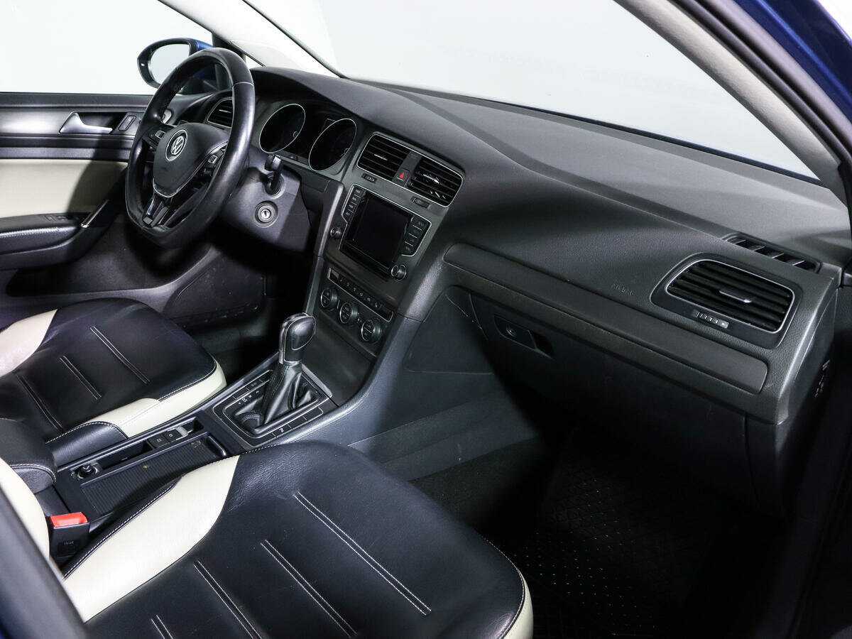 Volkswagen Golf, 2013 - Фото №8