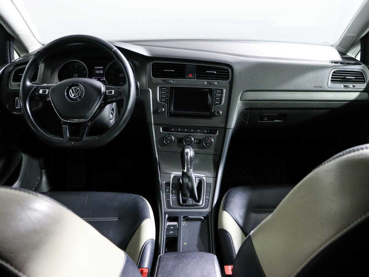 Volkswagen Golf, 2013 - Фото №11