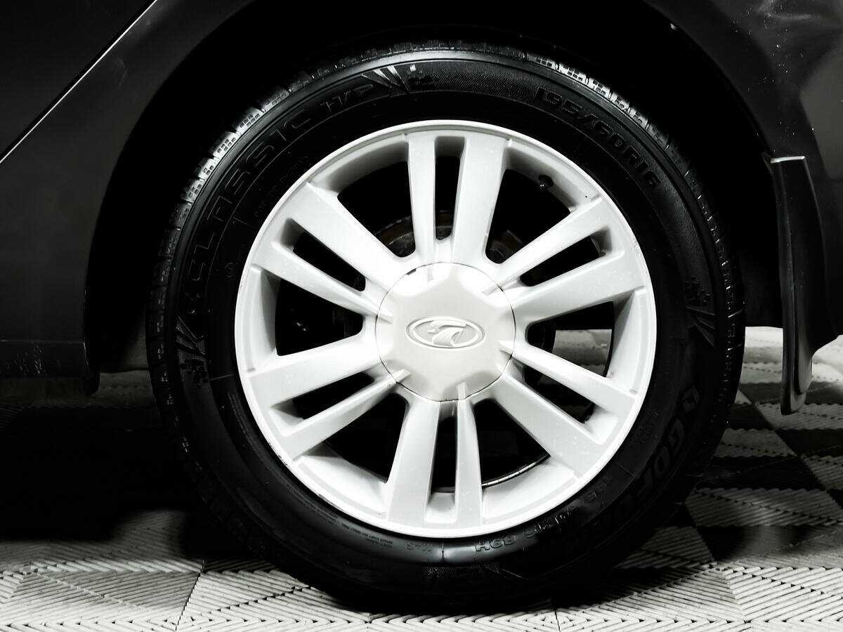 Lada (ВАЗ) Vesta, 2017 - Фото №13