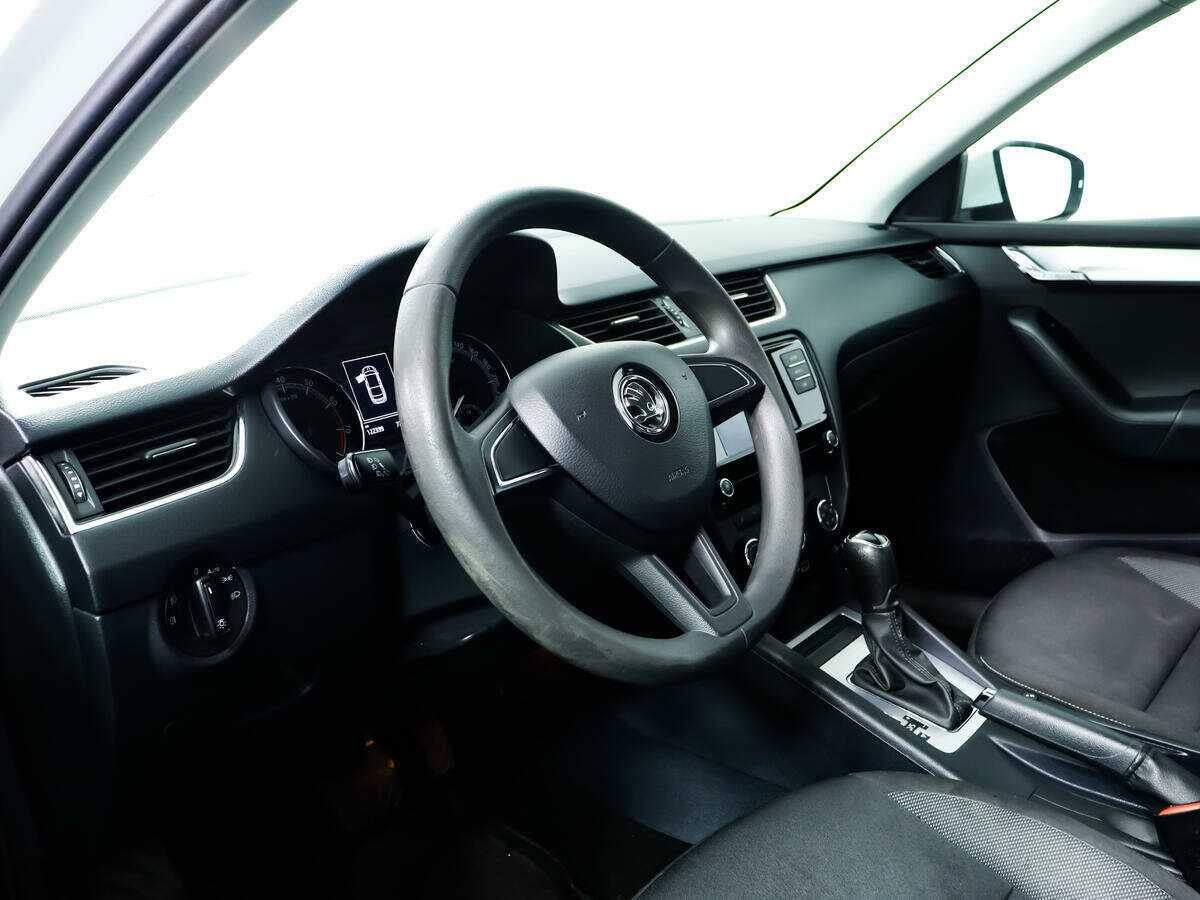 Skoda Octavia, 2018 - Фото №12
