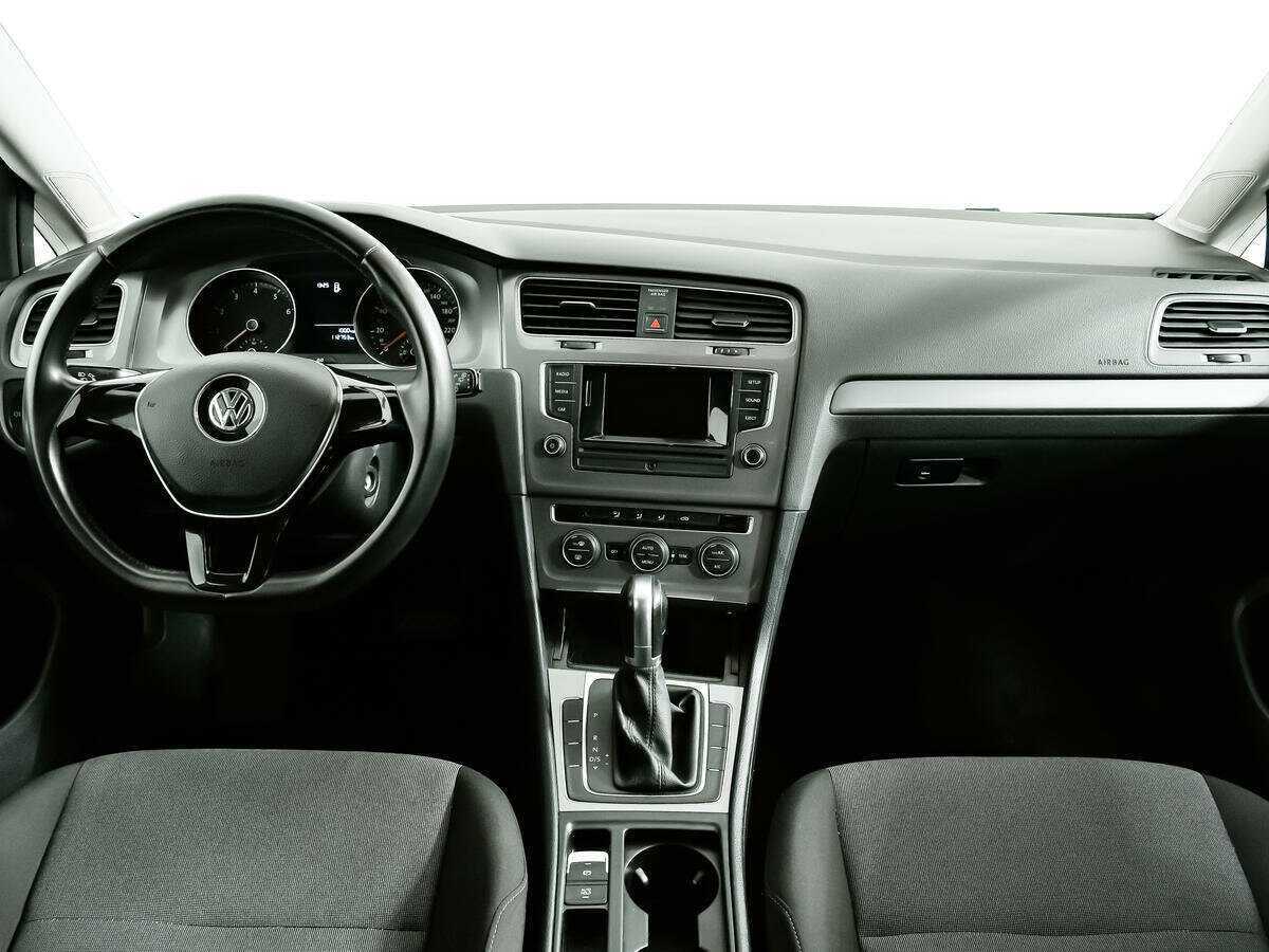 Volkswagen Golf, 2015 - Фото №10