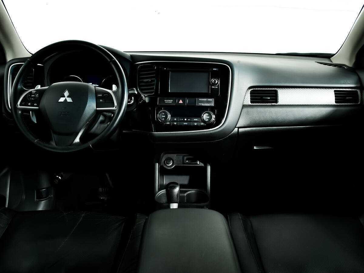Mitsubishi Outlander, 2012 - Фото №8