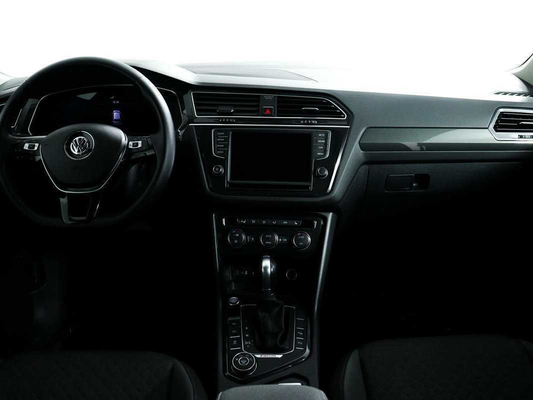 Volkswagen Tiguan, 2016 - Фото №10