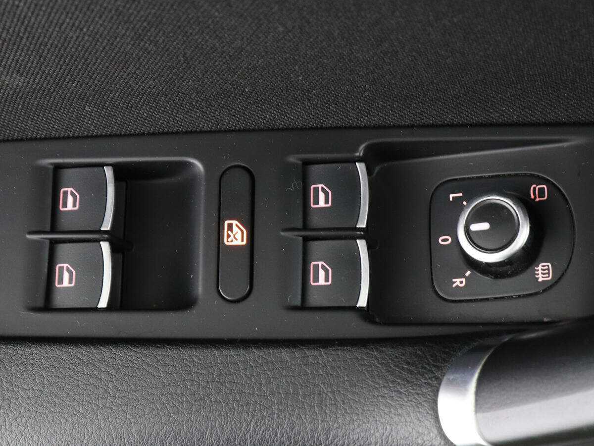 Volkswagen Passat, 2014 - Фото №13