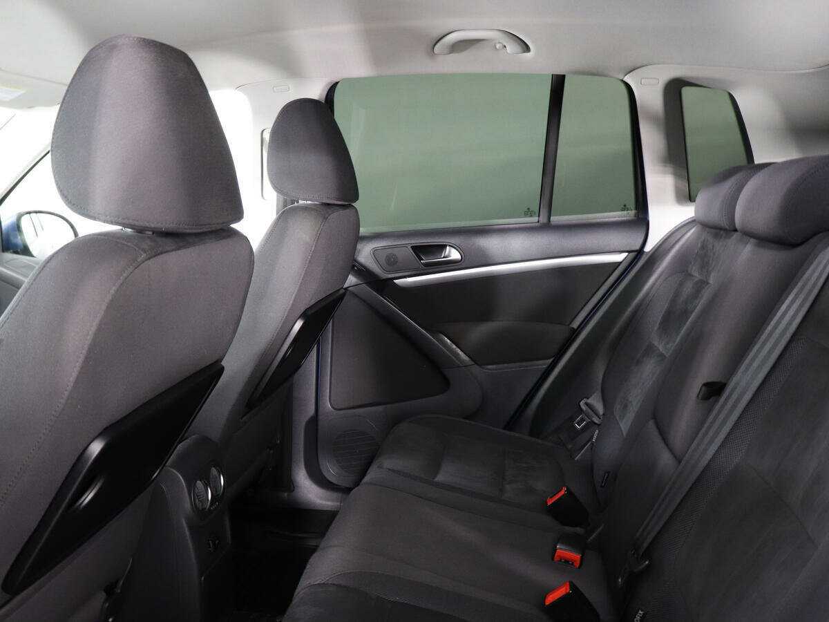 Volkswagen Tiguan, 2012 - Фото №12