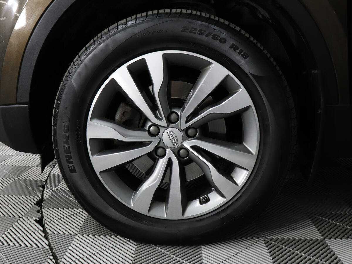 Geely Atlas, 2020 - Фото №8