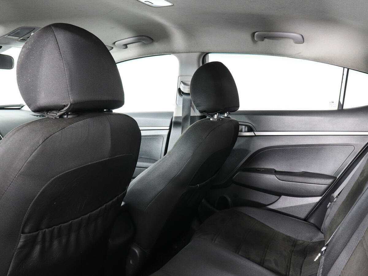 Hyundai Elantra, 2018 - Фото №6