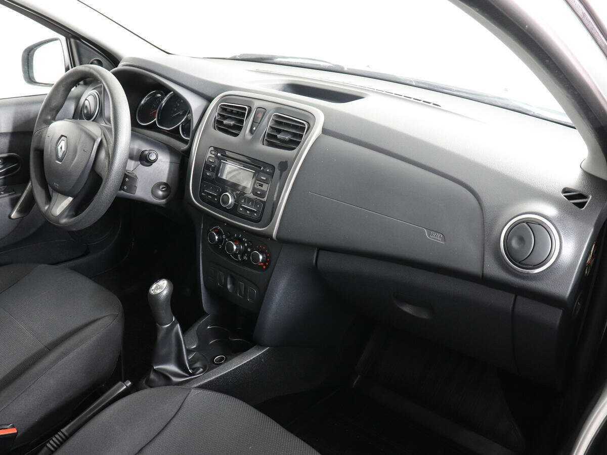 Renault Logan, 2014 - Фото №5