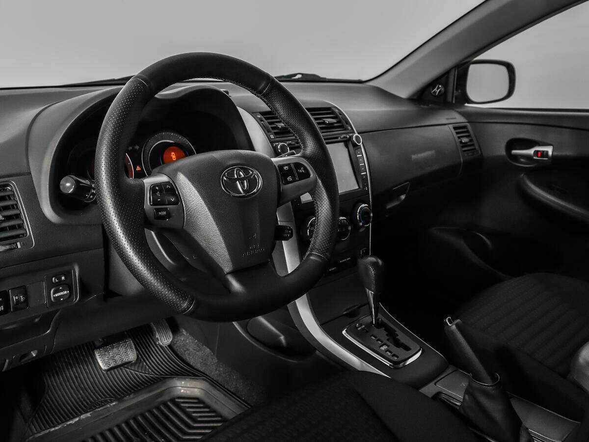 Toyota Corolla, 2012 - Фото №8