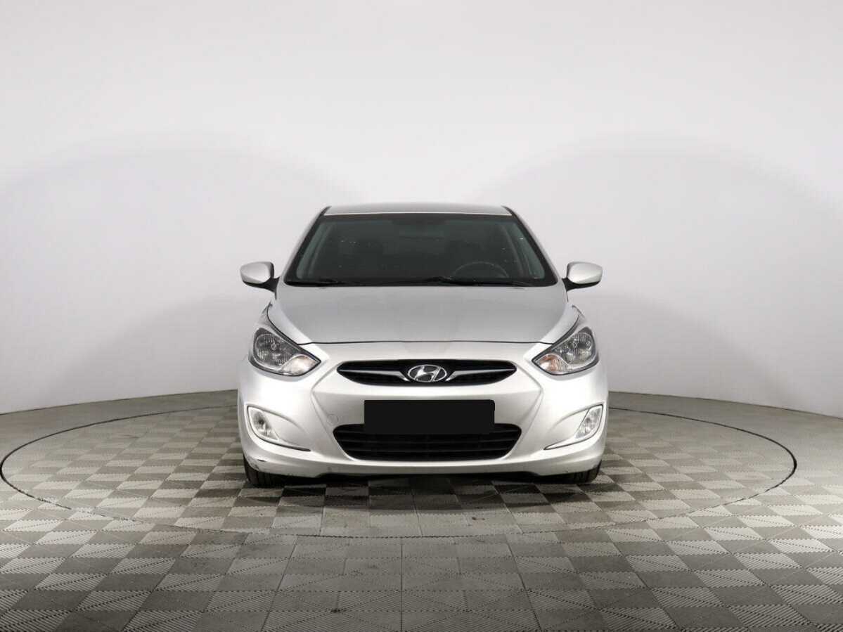Hyundai Solaris, 2012 - Фото №1