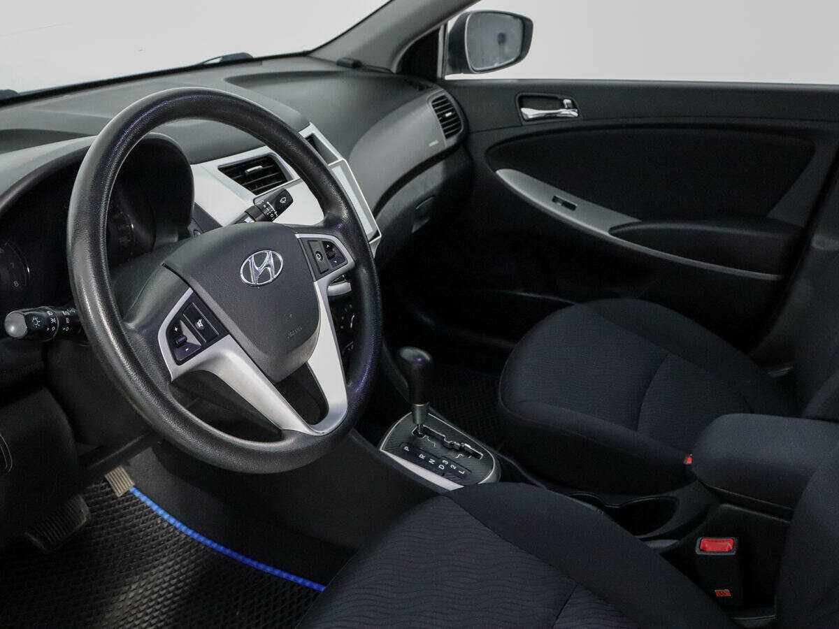 Hyundai Solaris, 2012 - Фото №11