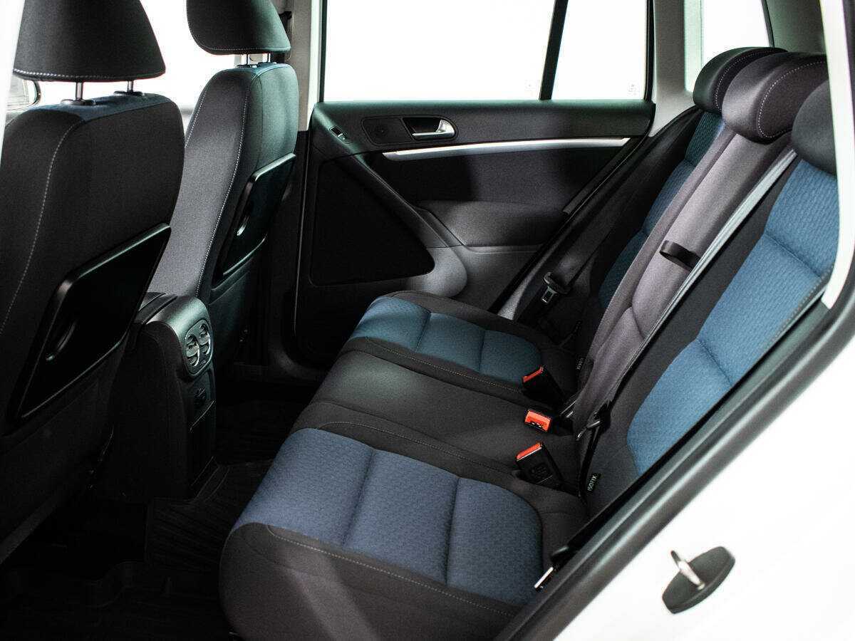 Volkswagen Tiguan, 2013 - Фото №9