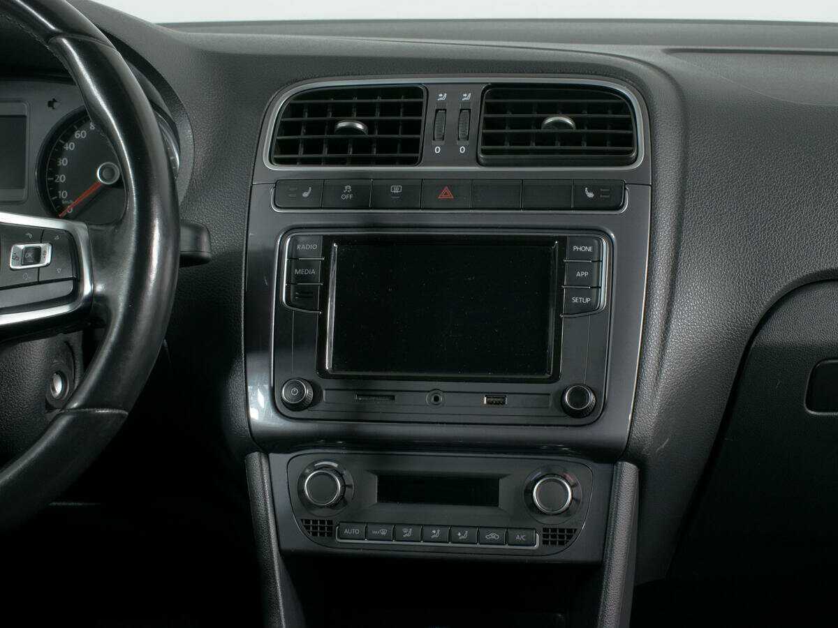 Volkswagen Polo, 2019 - Фото №10