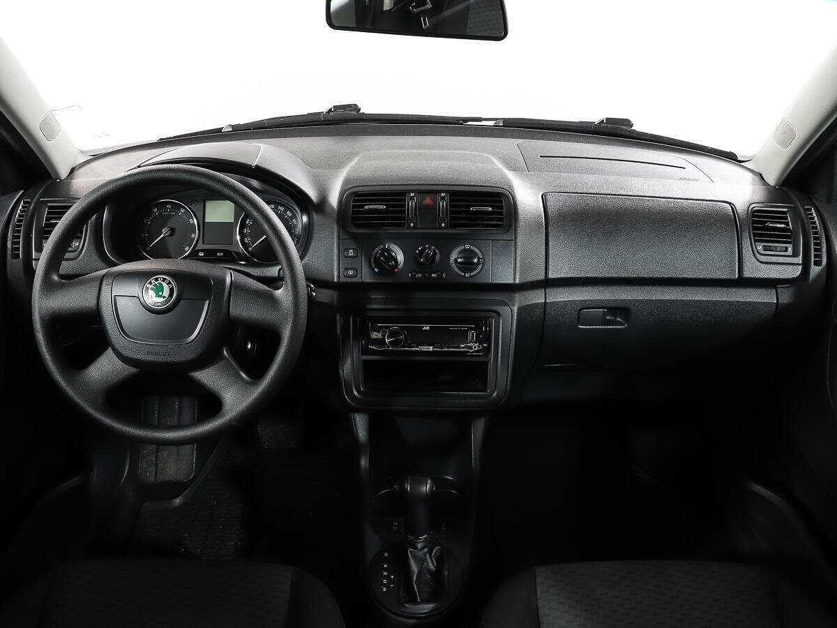 Skoda Fabia, 2012 - Фото №11
