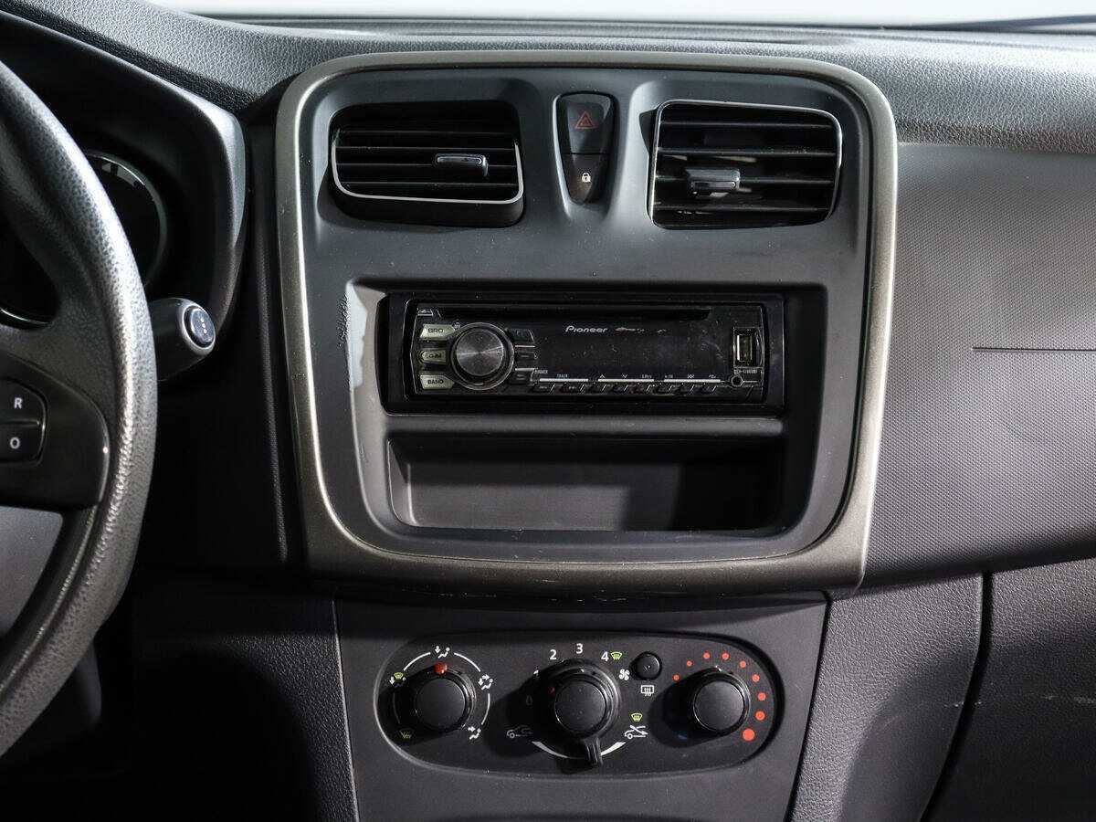 Renault Sandero, 2015 - Фото №12