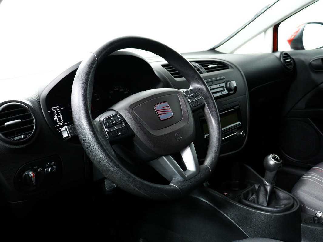 SEAT Leon, 2012 - Фото №12