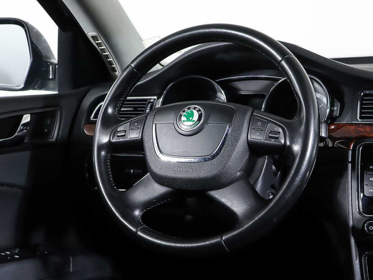 Skoda Superb, 2012 - Фото №17