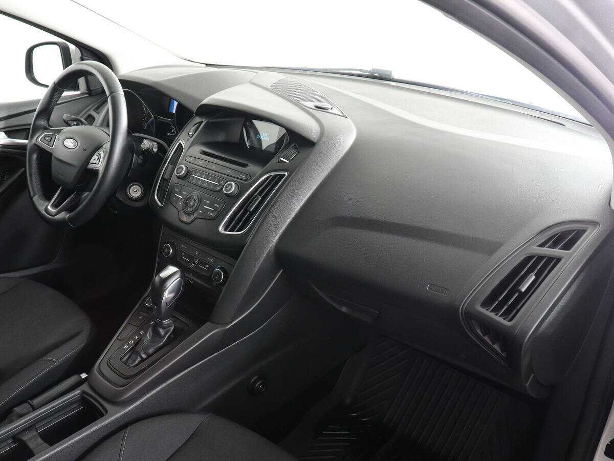 Ford Focus, 2018 - Фото №9