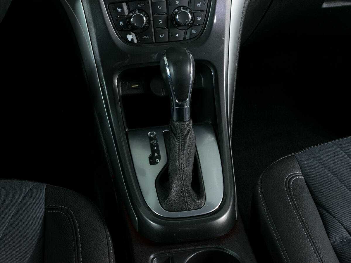 Opel Astra, 2013 - Фото №13