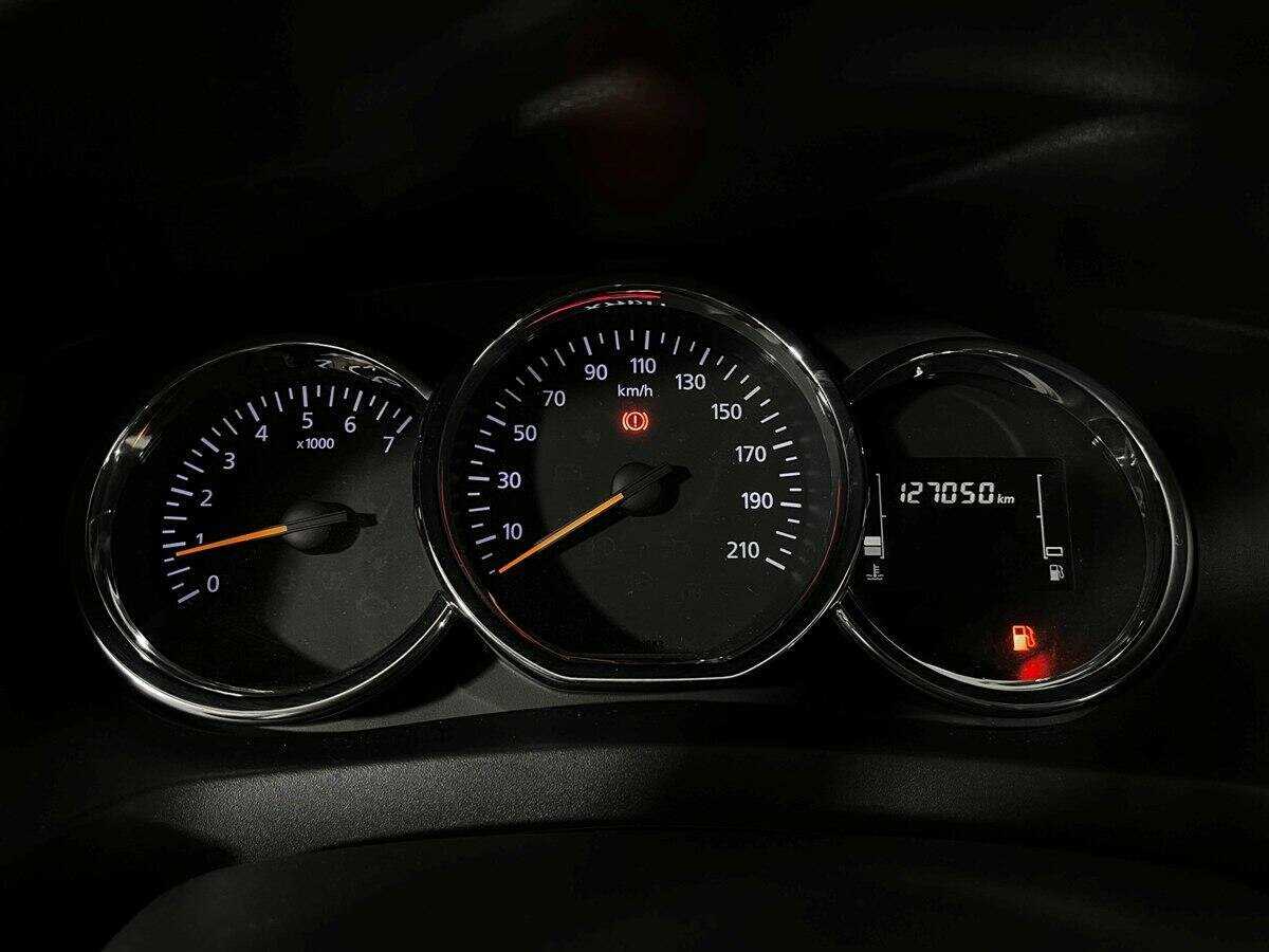 Renault Logan, 2019 - Фото №10