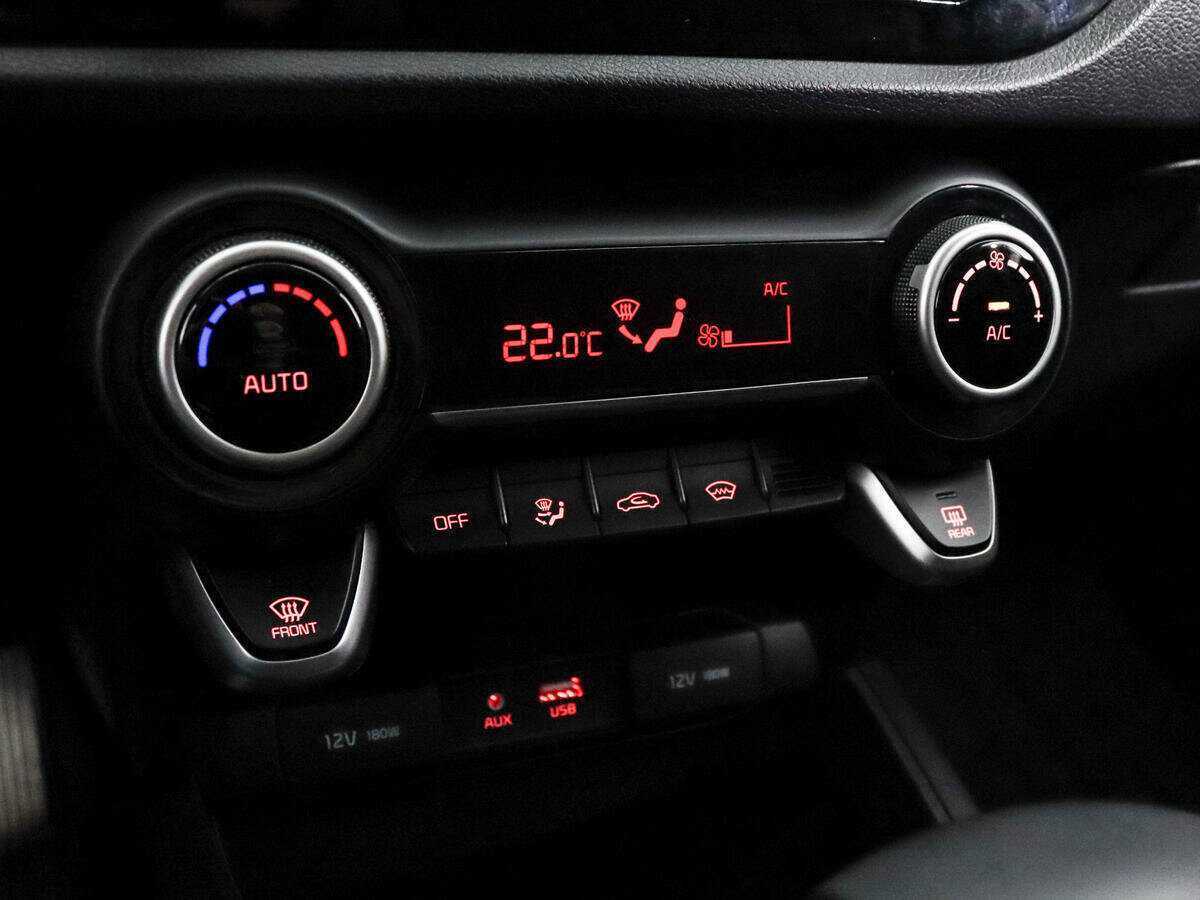 Kia Rio X-Line, 2020 - Фото №14