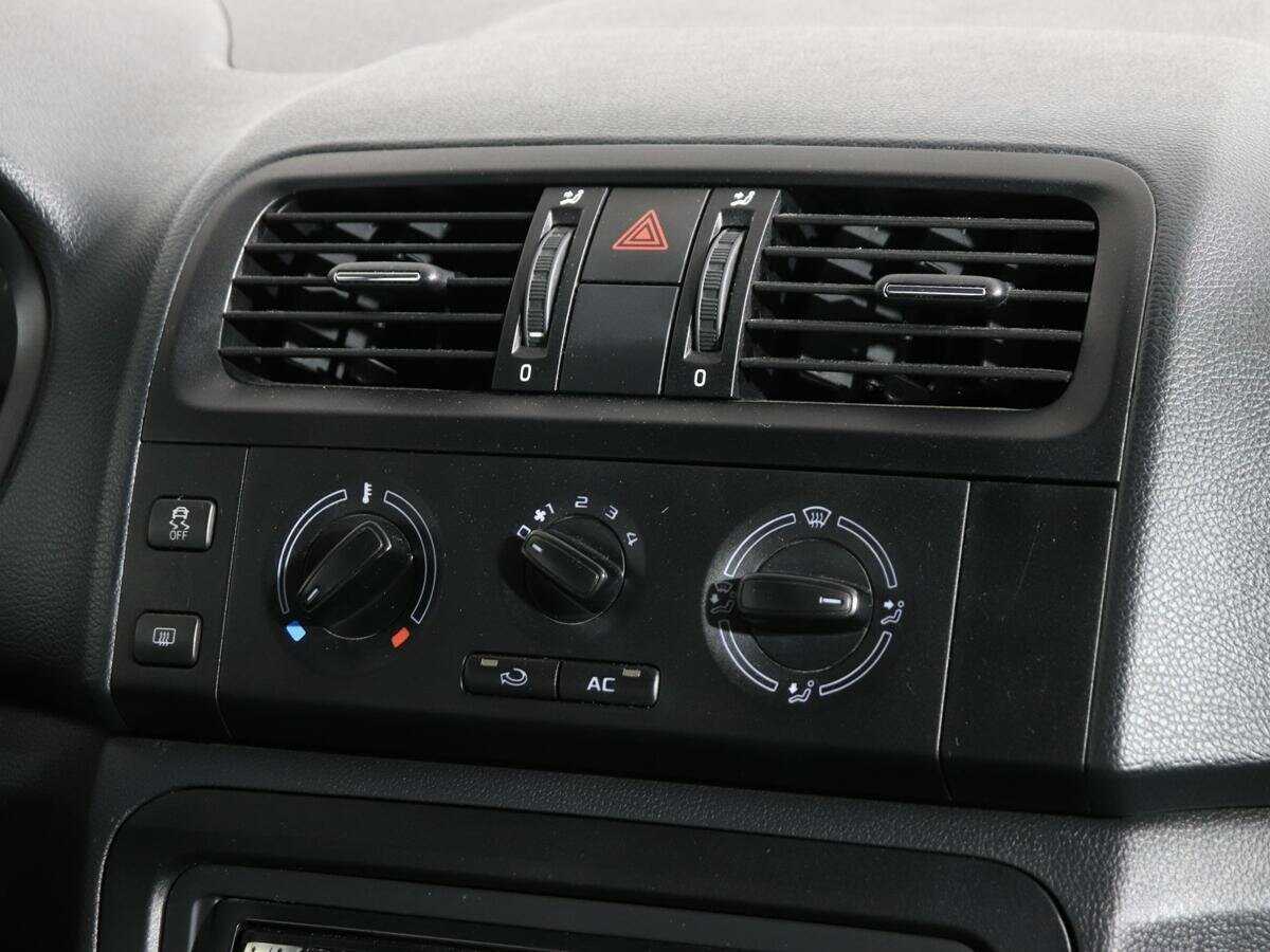 Skoda Fabia, 2014 - Фото №10