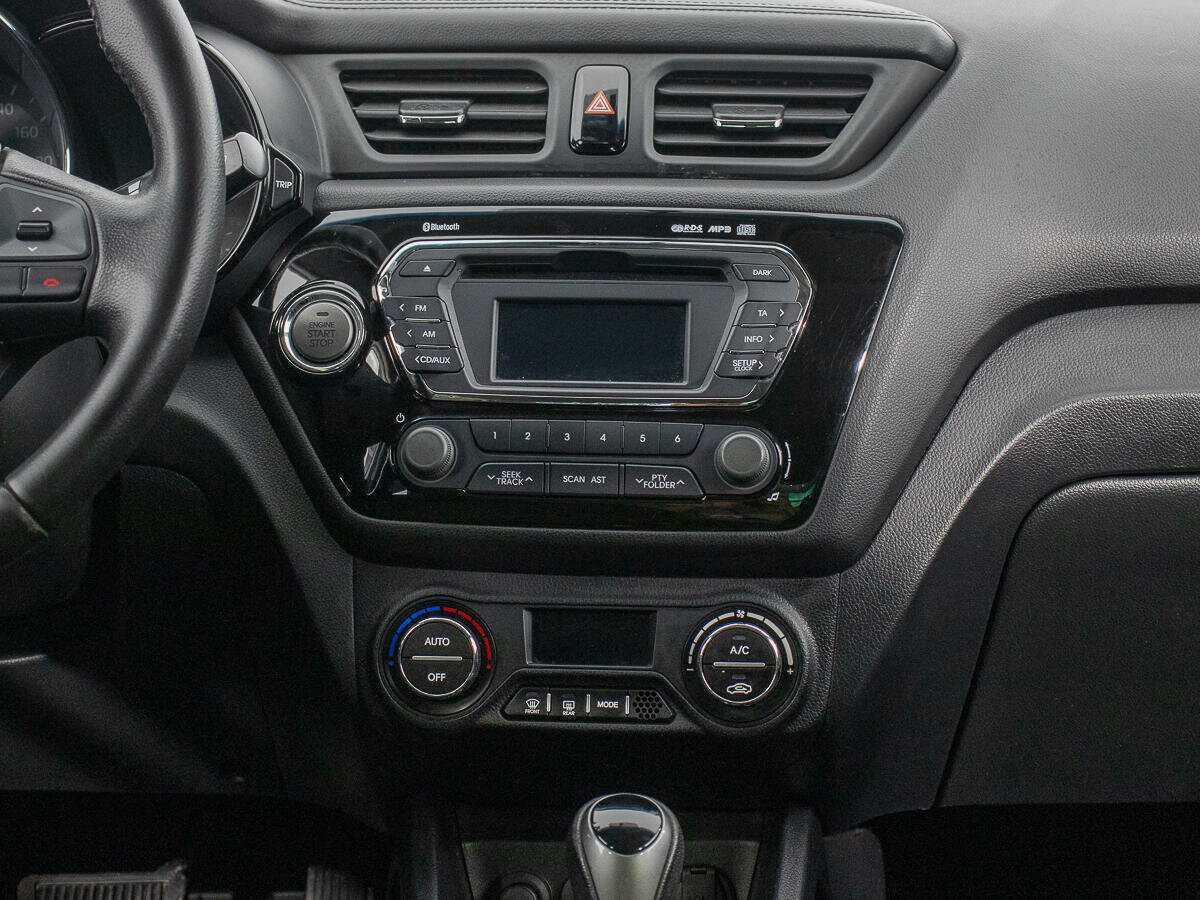 Kia Rio 4-speed, 2012 - Фото №13