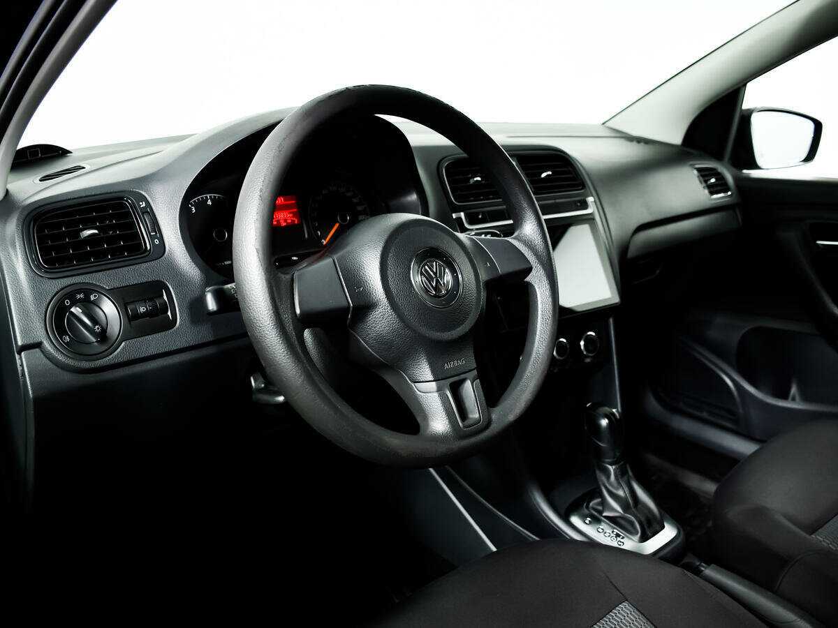 Volkswagen Polo, 2012 - Фото №12