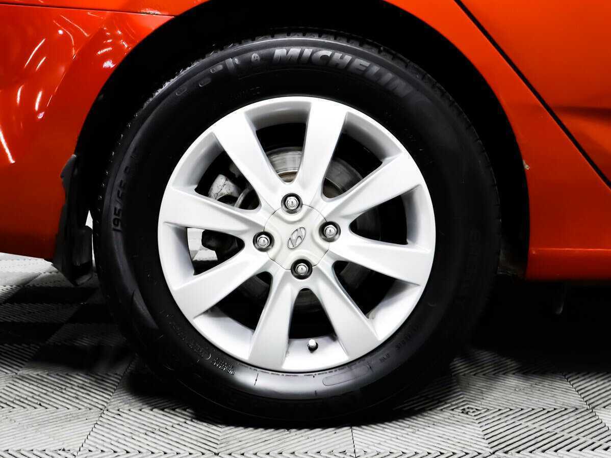 Hyundai Solaris, 2012 - Фото №13