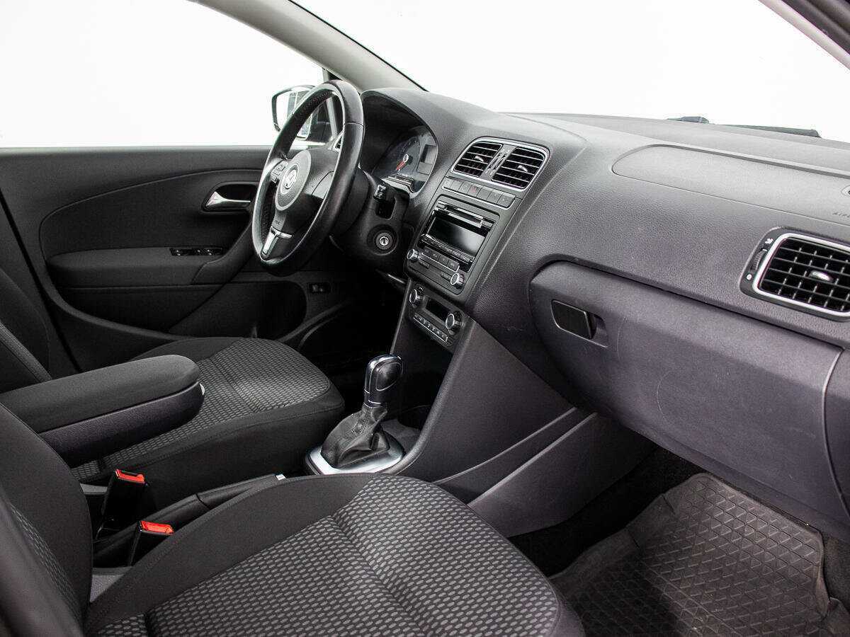 Volkswagen Polo, 2012 - Фото №8