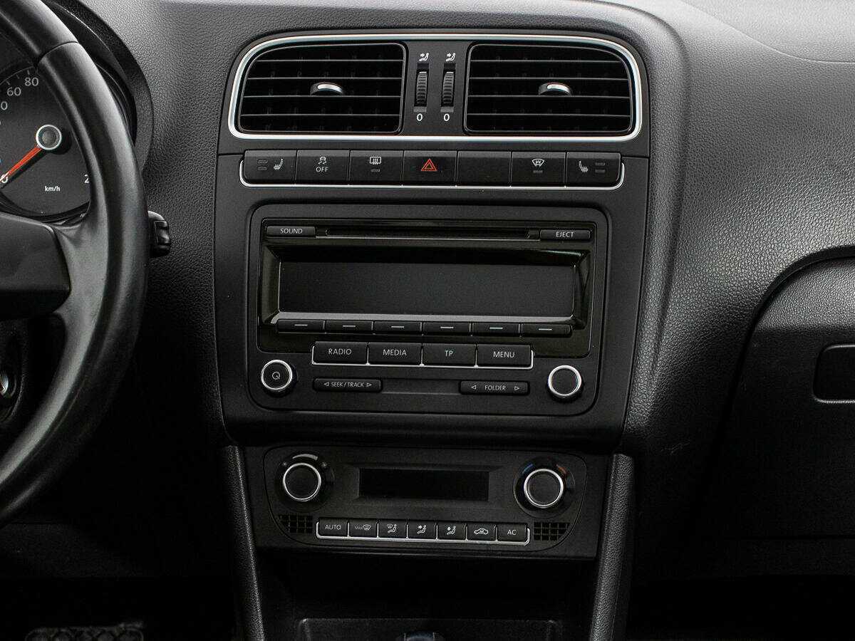 Volkswagen Polo, 2012 - Фото №13