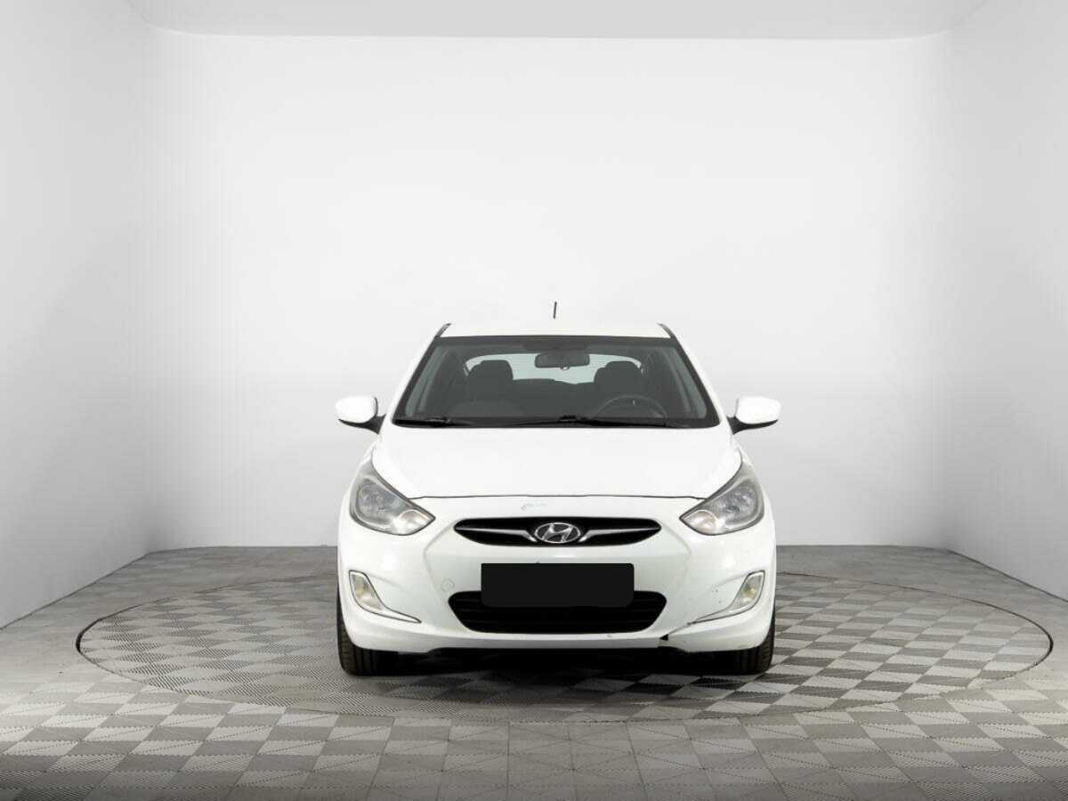 Hyundai Solaris, 2012 - Фото №1