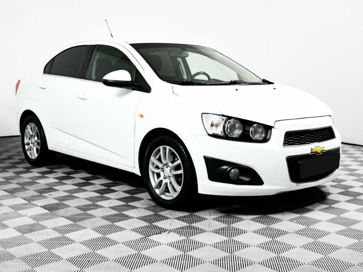 Chevrolet Aveo, 2014 - Фото №2