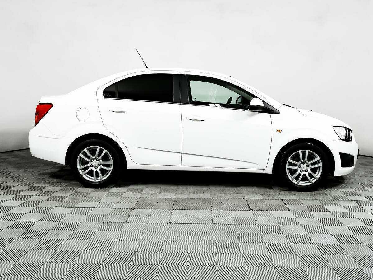 Chevrolet Aveo, 2014 - Фото №3