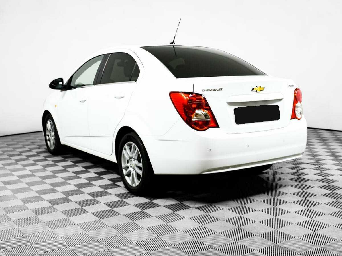 Chevrolet Aveo, 2014 - Фото №6