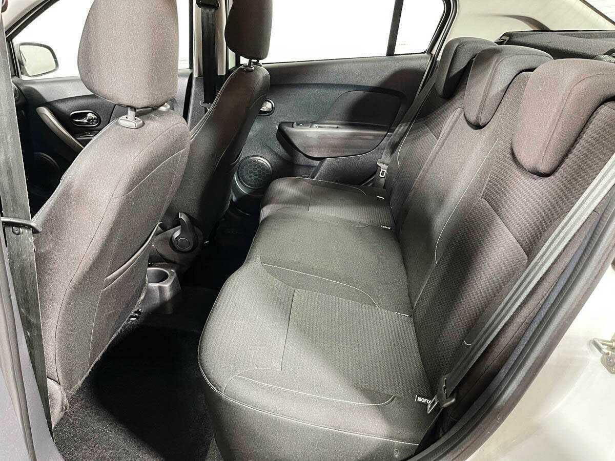 Renault Logan, 2020 - Фото №9