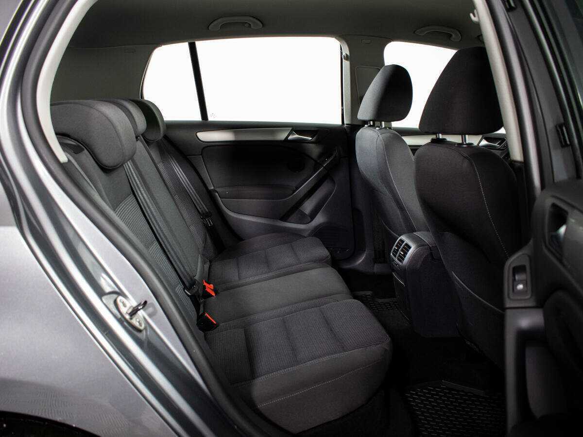 Volkswagen Golf, 2012 - Фото №7