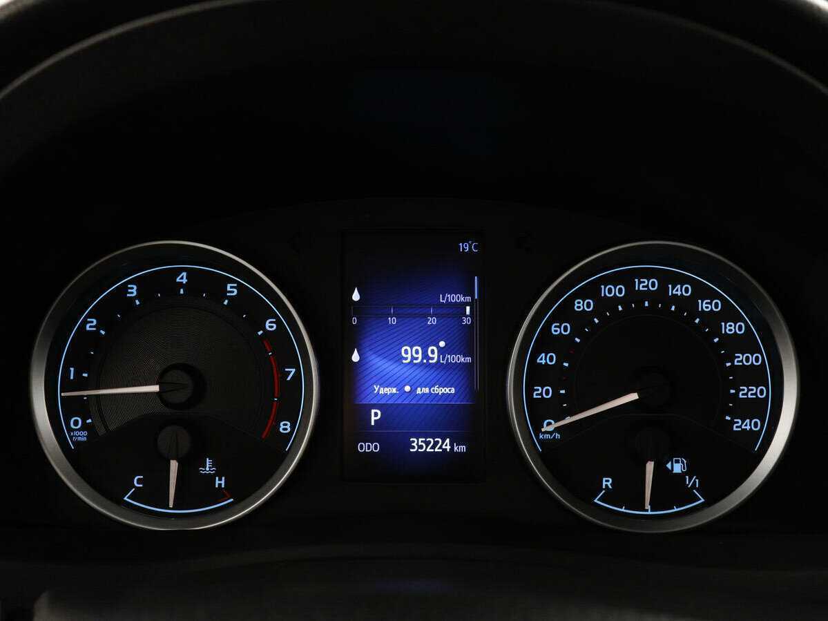 Toyota Corolla, 2017 - Фото №10