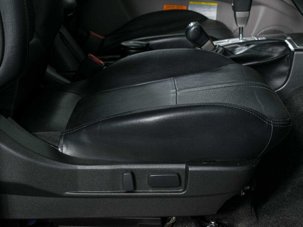 Mitsubishi Pajero Sport, 2013 - Фото №16