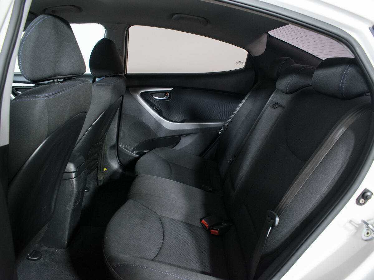 Hyundai Elantra, 2013 - Фото №9