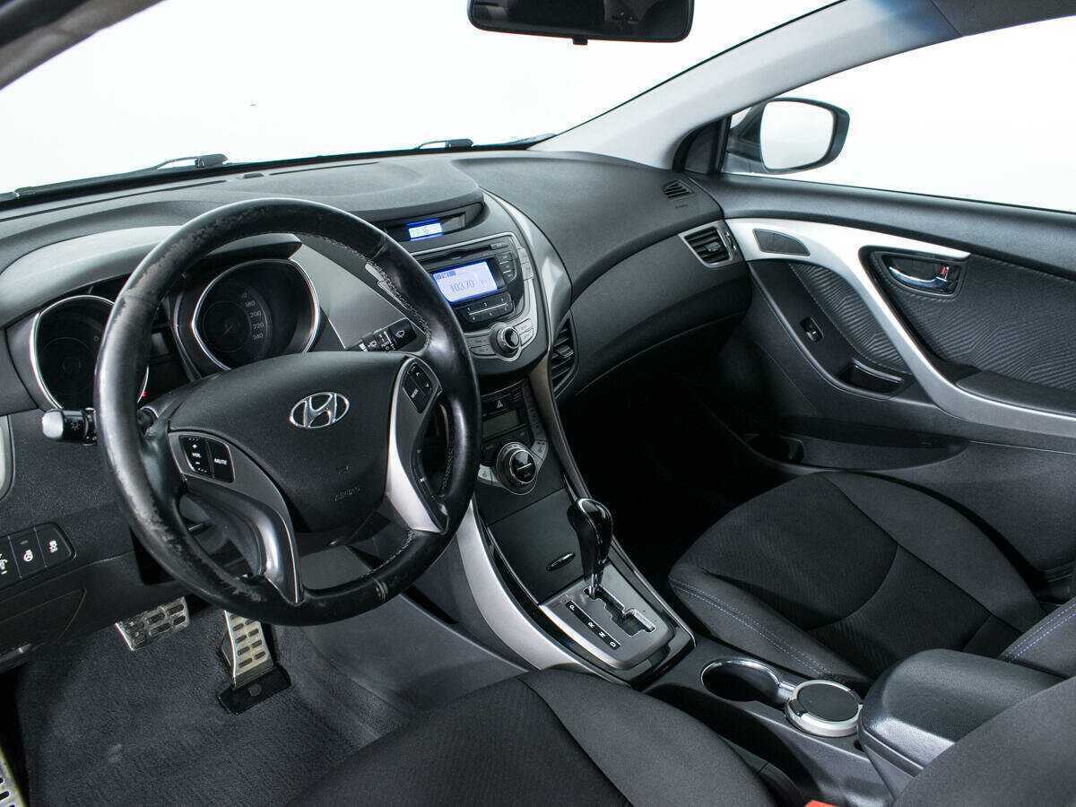 Hyundai Elantra, 2013 - Фото №12