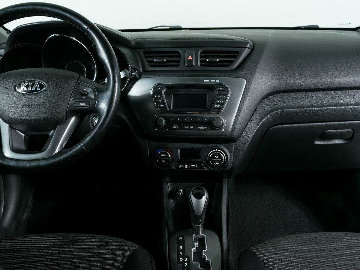 Kia Rio 4-speed, 2013 - Фото №8