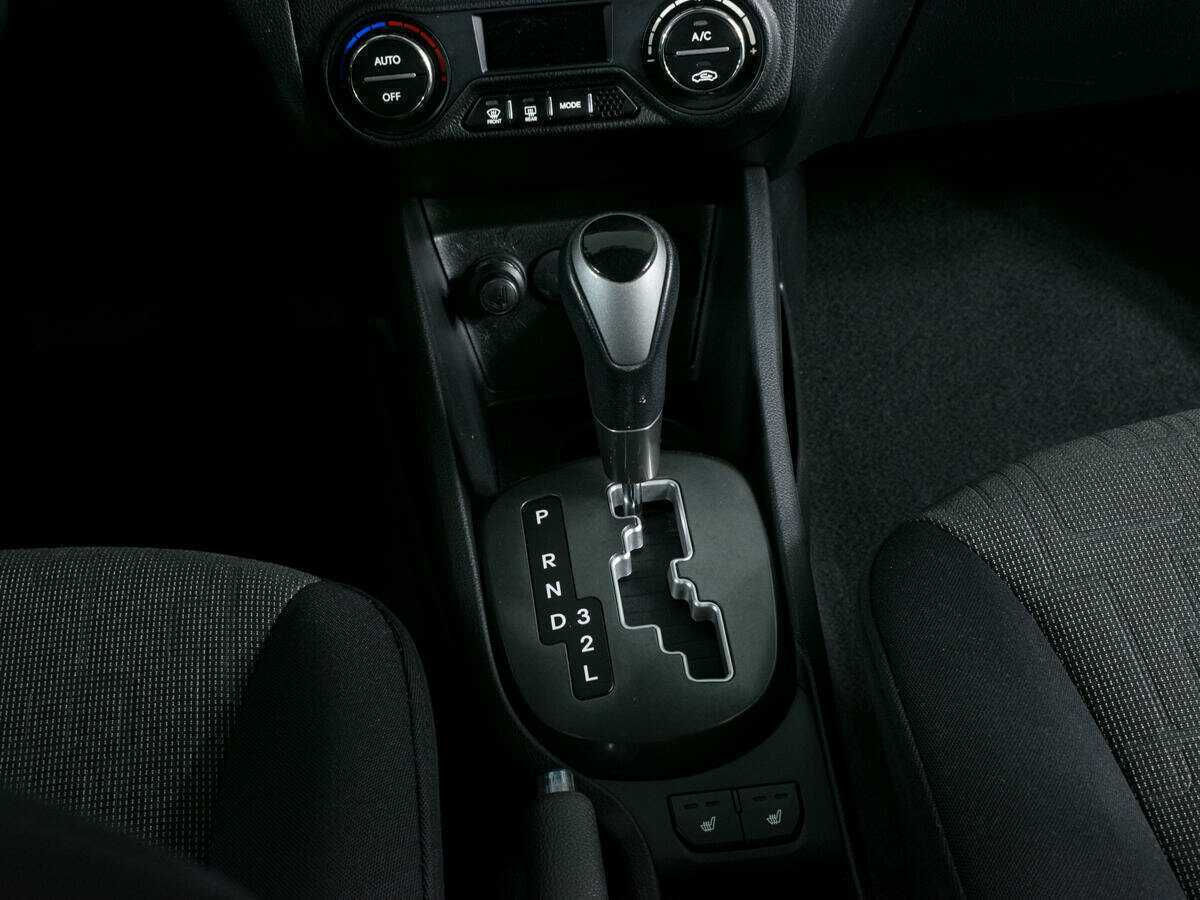 Kia Rio 4-speed, 2013 - Фото №13