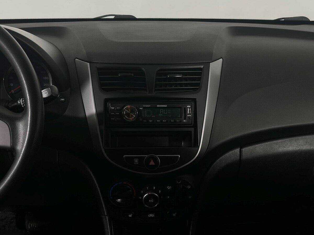 Hyundai Solaris, 2016 - Фото №11