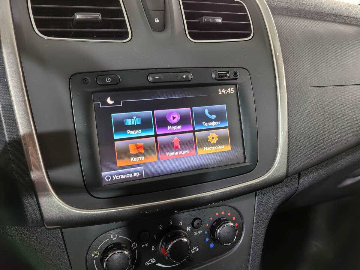 Renault Logan, 2020 - Фото №16