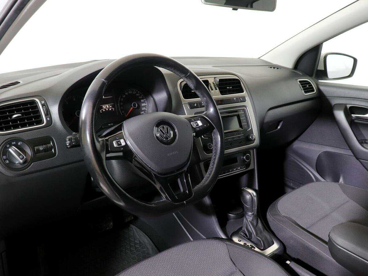 Volkswagen Polo, 2017 - Фото №12