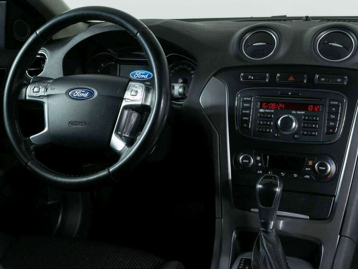 Ford Mondeo, 2013 - Фото №11