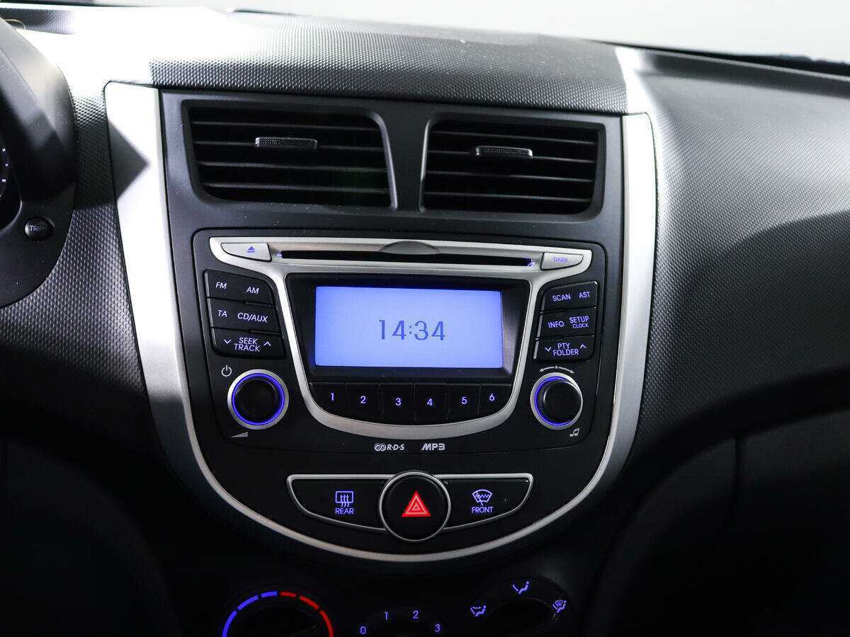 Hyundai Solaris, 2013 - Фото №13