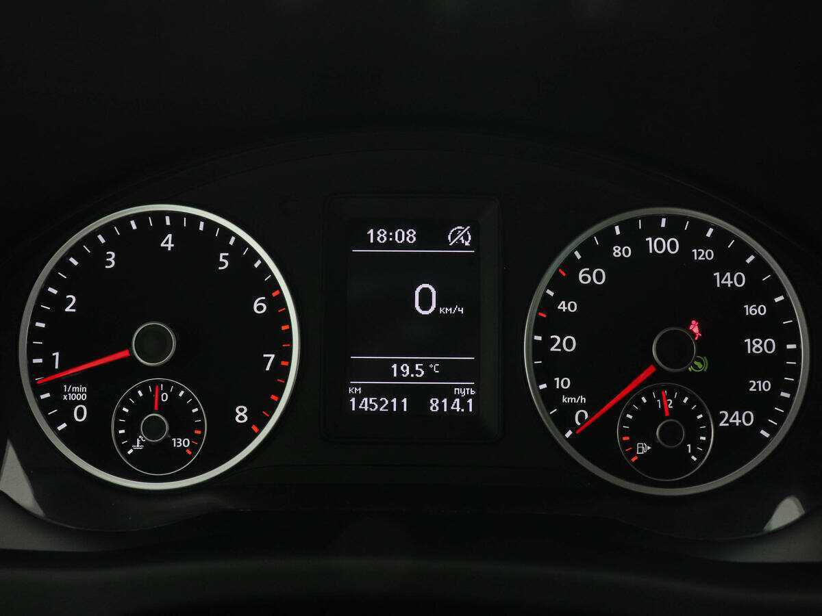 Volkswagen Tiguan, 2016 - Фото №10